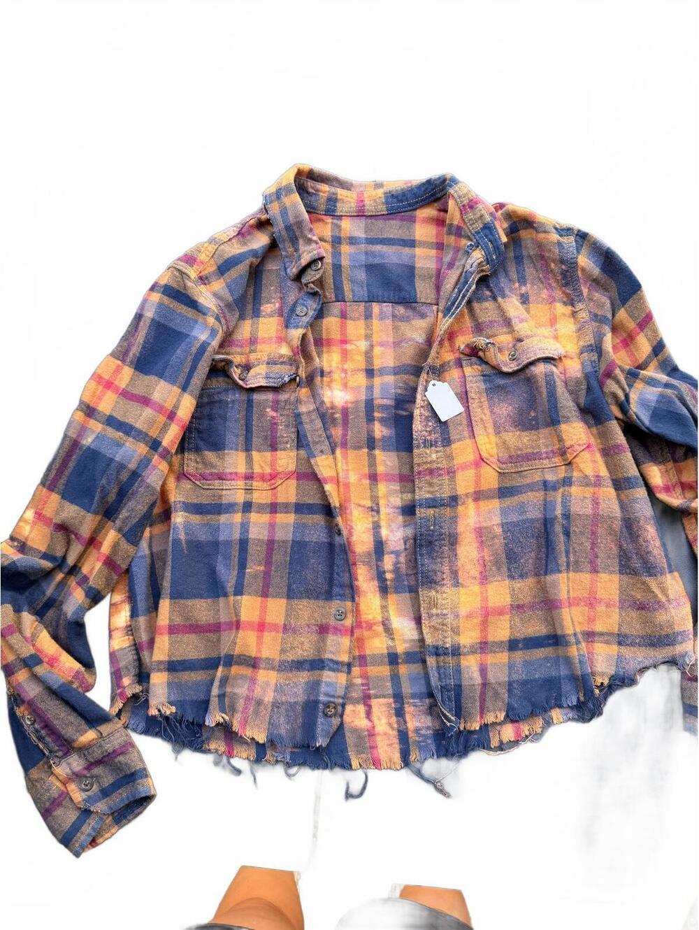 Vintage Cropped plaid button front shirt
